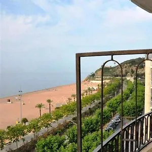 2* Hotell Haromar