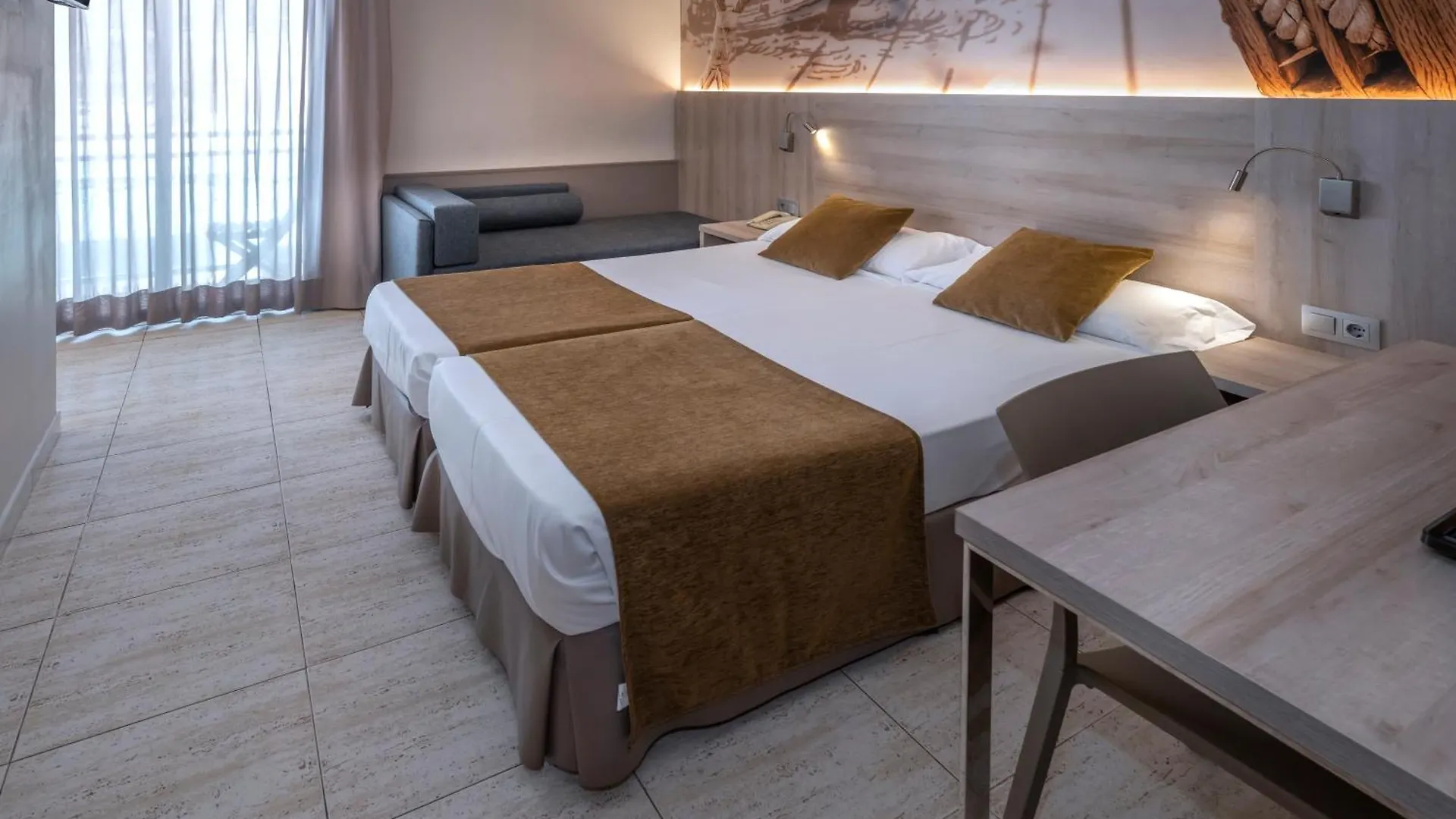 ****  Hotel Ght Maritim à Calella Espagne